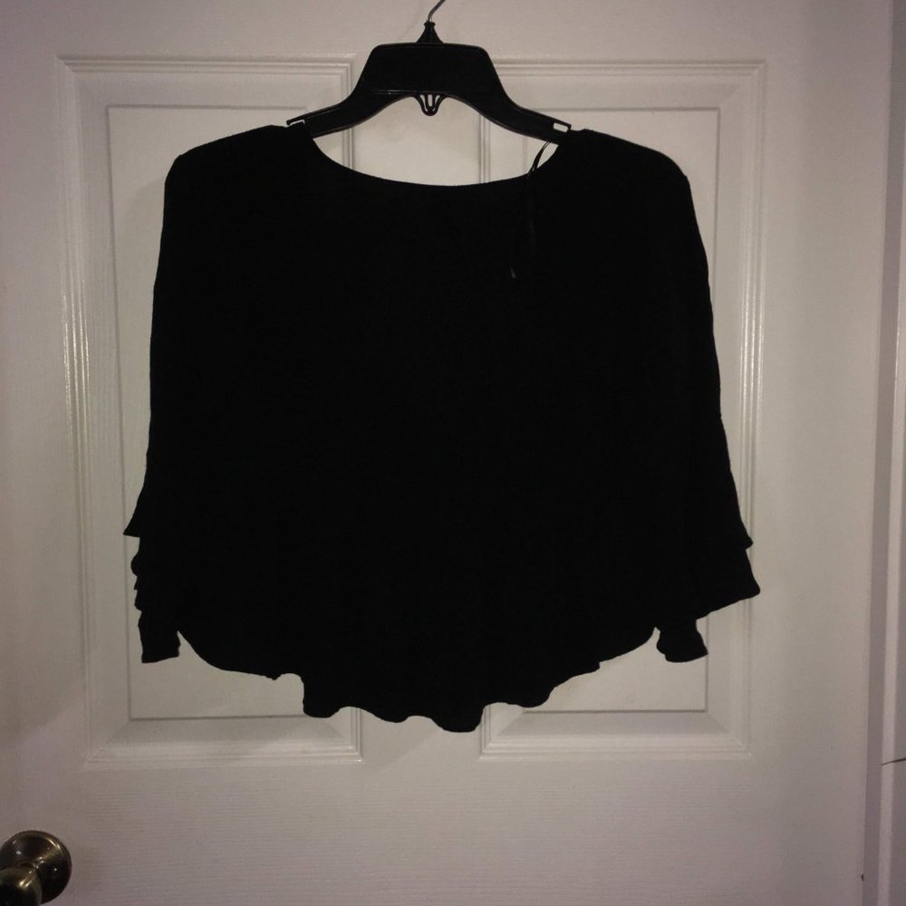 Forever 21 Top - Picture 2 of 2